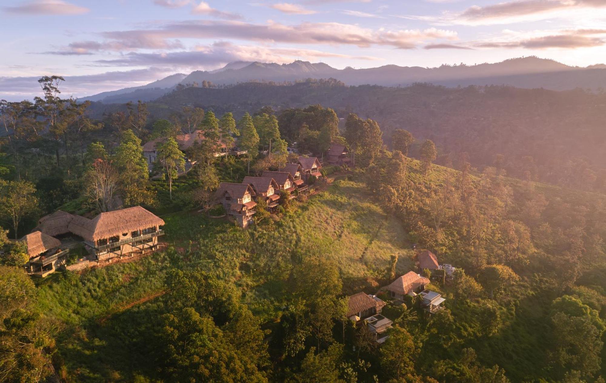 98 Acres & Hotel Ella